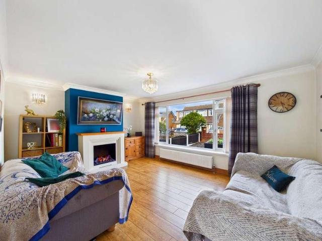 3 bed house for sale