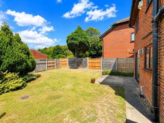 3 bed house for sale