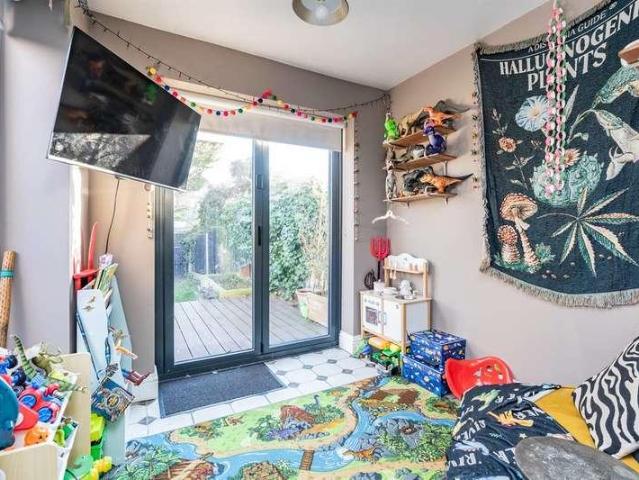 3 bed house for sale