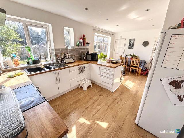 3 bed house for sale