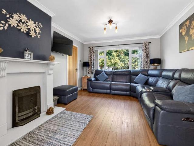 3 bed house for sale
