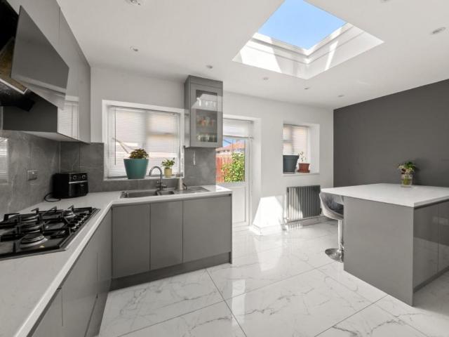 3 bed house for sale