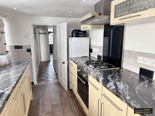 3 bed house for sale