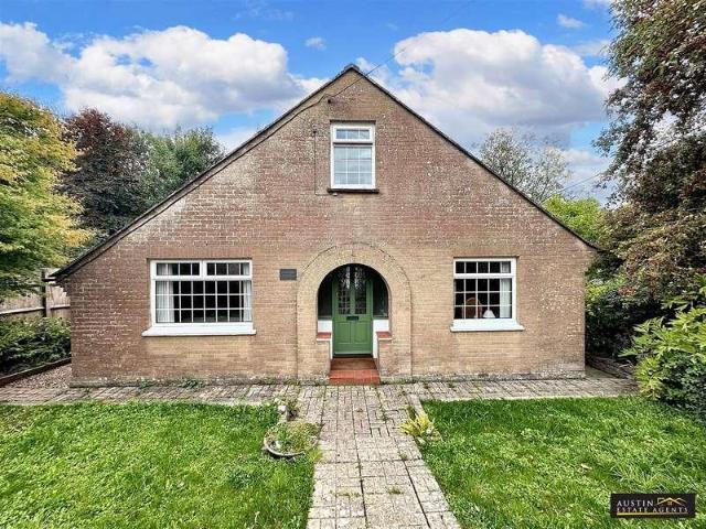 3 bed house for sale