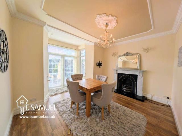 3 bed house for sale