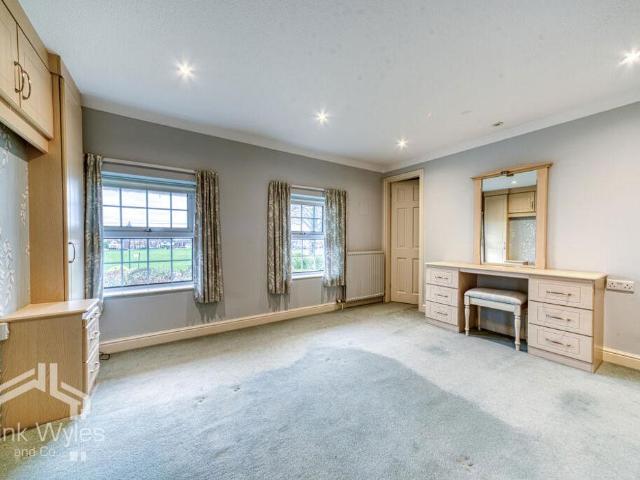 3 bed house for sale