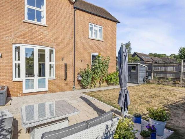 3 bed house for sale