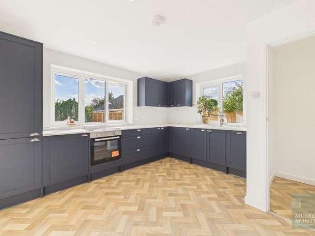 3 bed house for sale