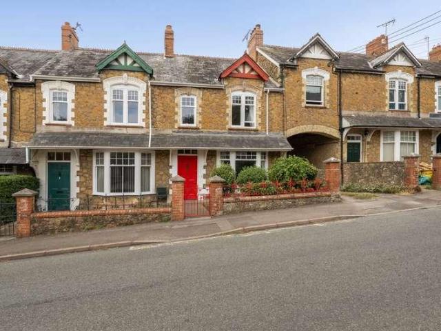 3 bed house for sale
