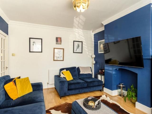 3 bed house for sale
