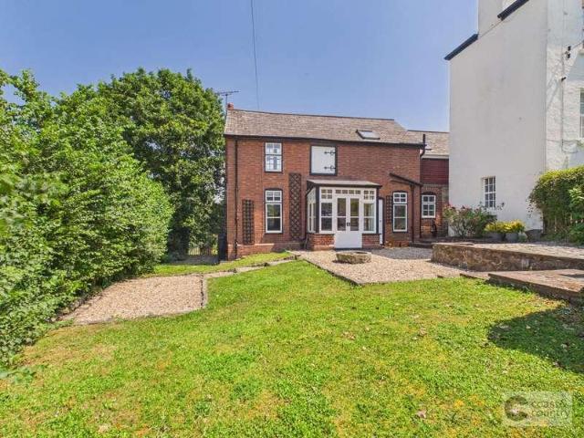 3 bed house for sale