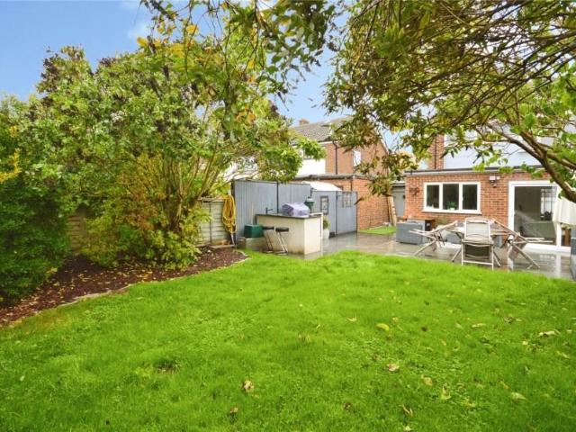 3 bed house for sale