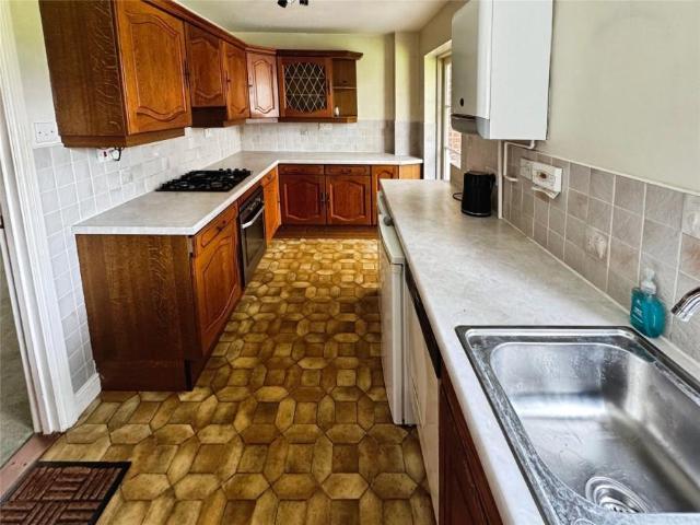 3 bed house for sale