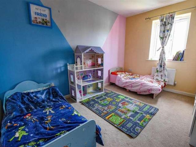 3 bed house for sale