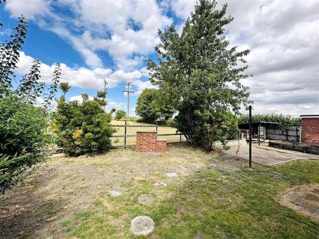 3 bed house for sale