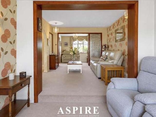3 bed house for sale
