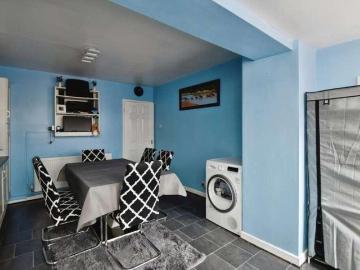 3 bed house for sale