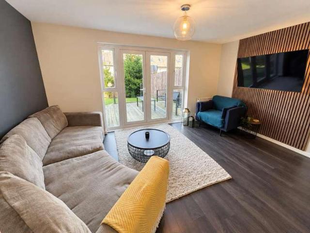3 bed house for sale