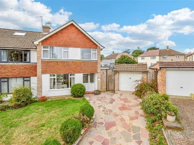 3 bed house for sale