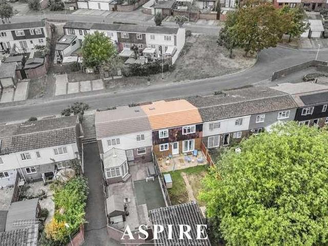 3 bed house for sale