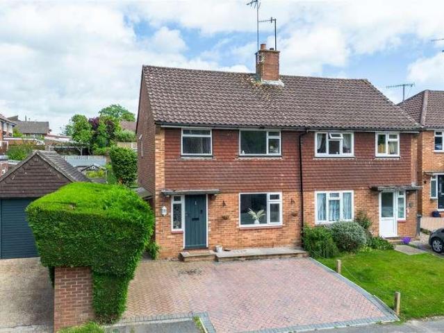 3 bed house for sale