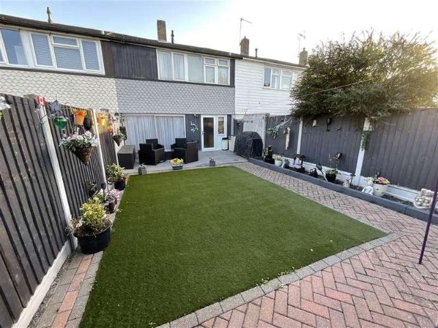 3 bed house for sale