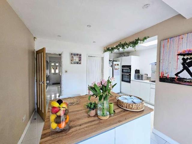 3 bed house for sale