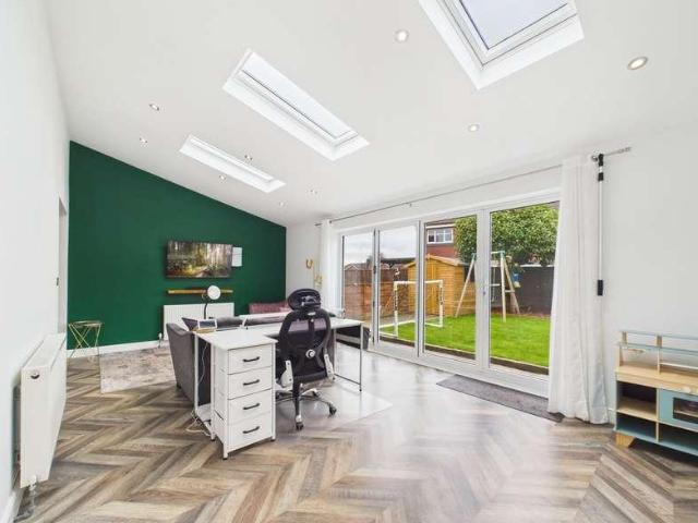 3 bed house for sale