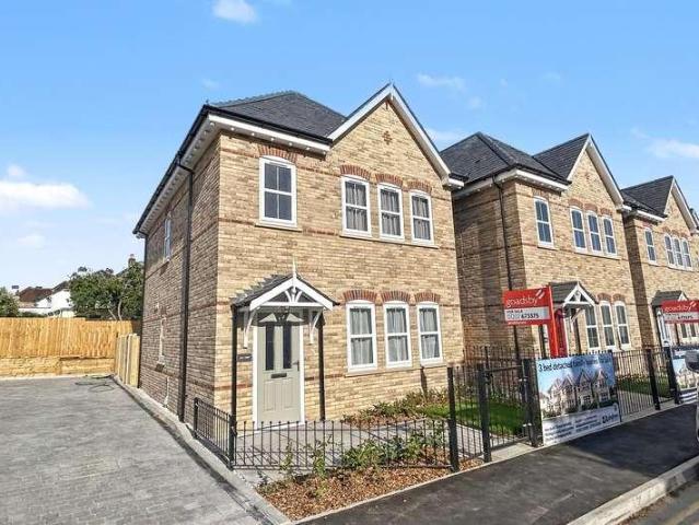 3 bed house for sale