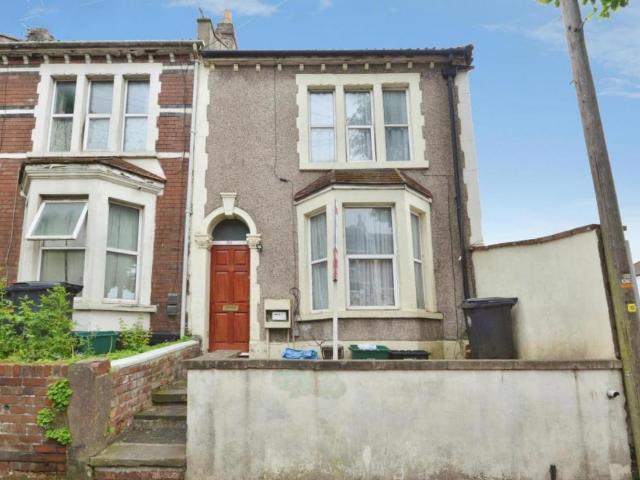 3 bed house for sale