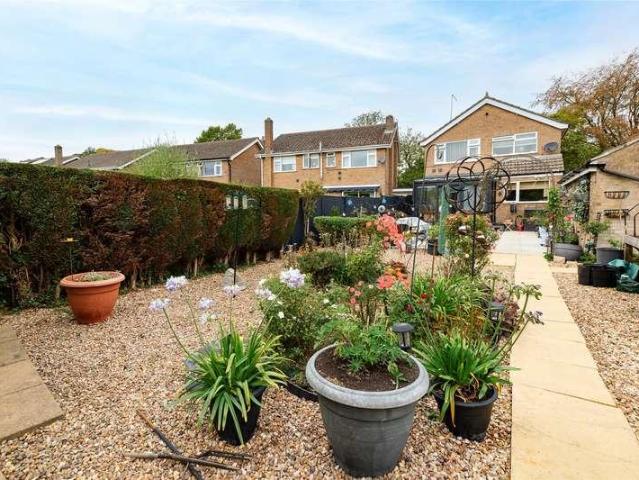 3 bed house for sale