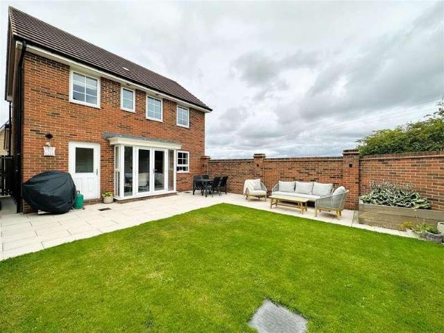 3 bed house for sale