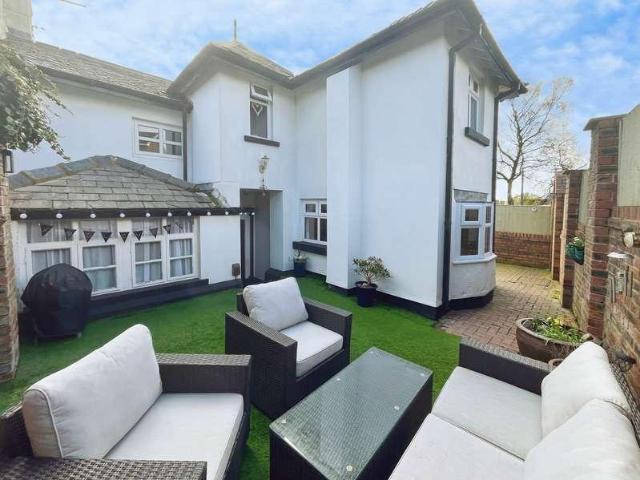 3 bed house for sale