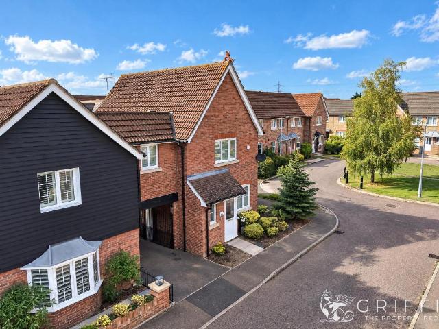 3 bed house for sale