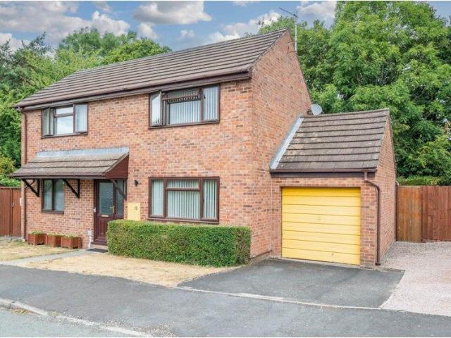 3 bed house for sale