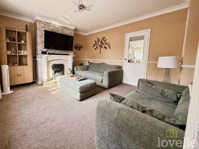 3 bed house for sale