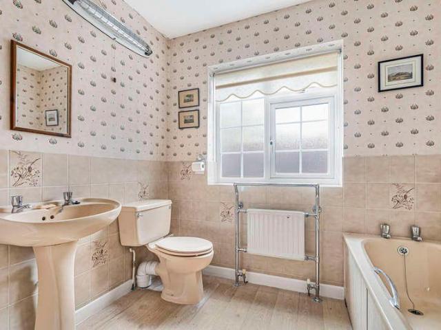 3 bed house for sale