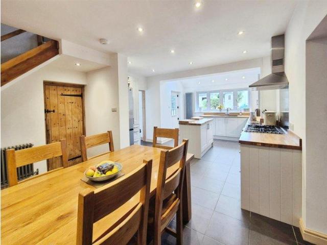 3 bed house for sale