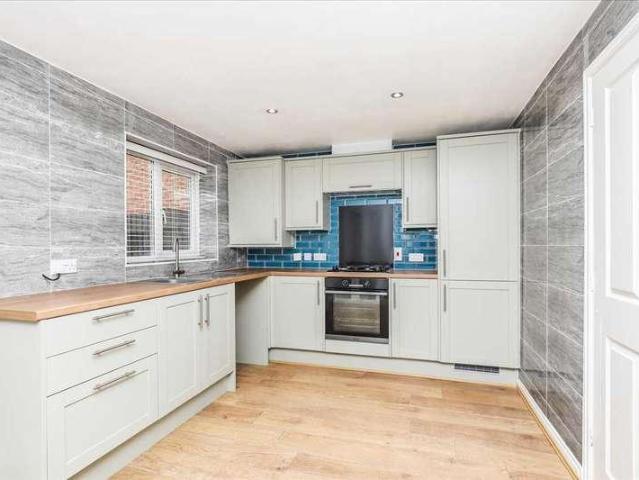 3 bed house for sale