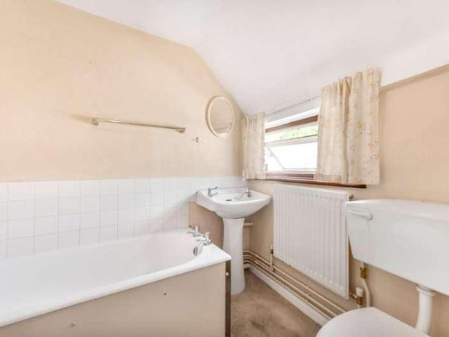 3 bed house for sale