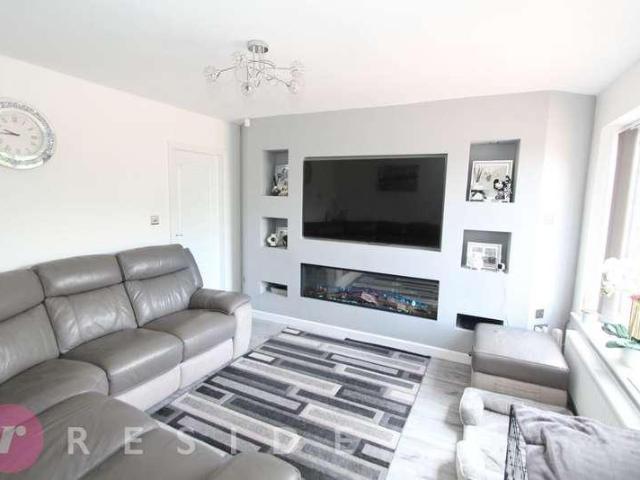 3 bed house for sale