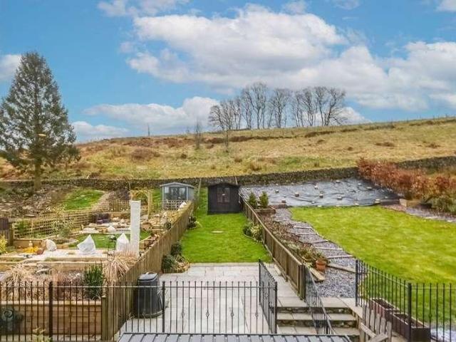 3 bed house for sale