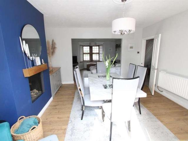 3 bed house for sale