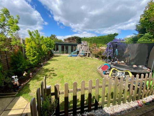 3 bed house for sale