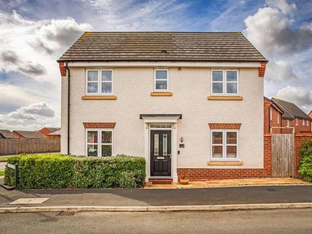 3 bed house for sale