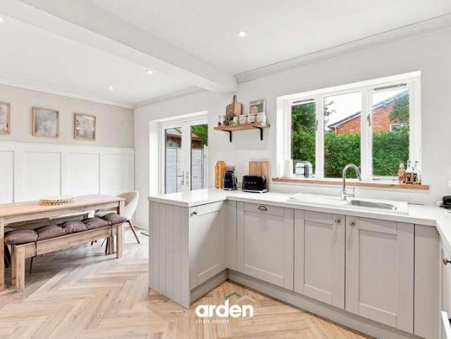 3 bed house for sale