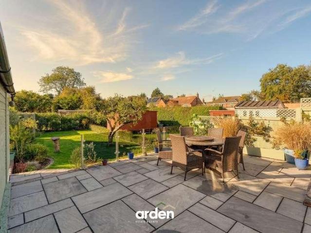 3 bed house for sale