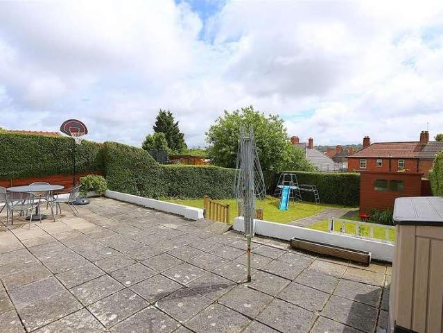 3 bed house for sale