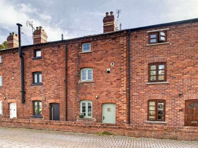 3 bed house for sale