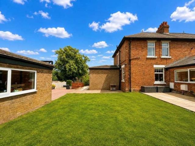 3 bed house for sale